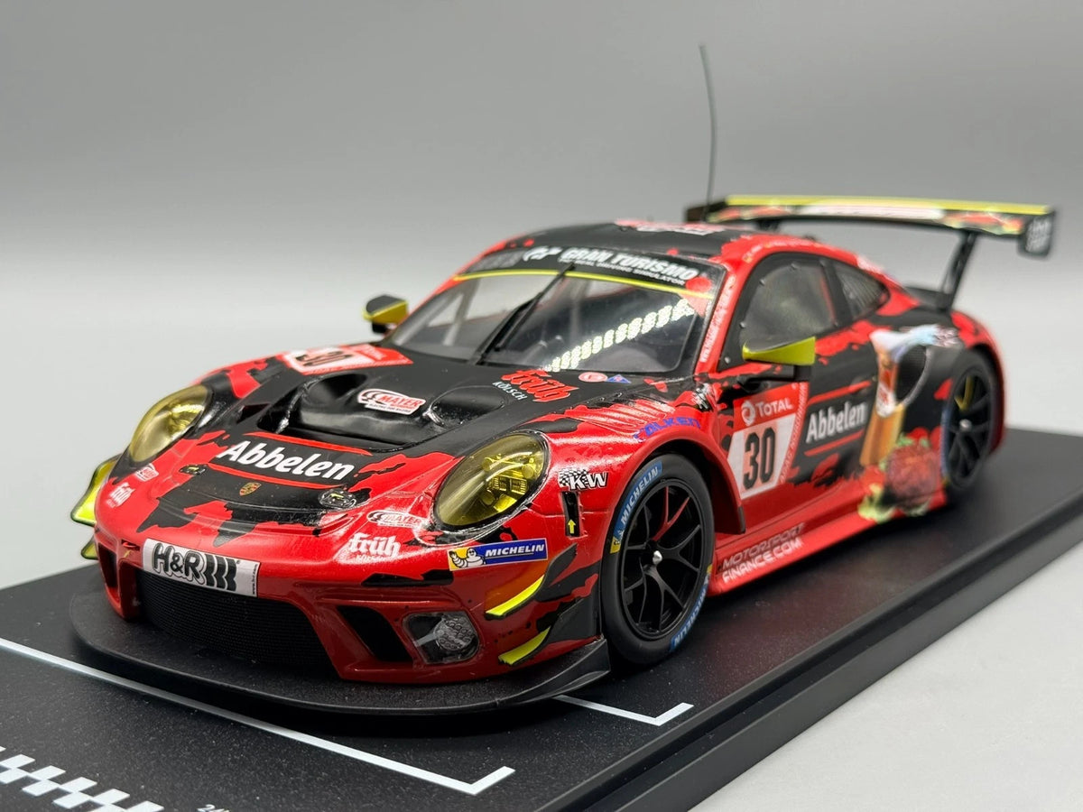 Modellautos 1:18 Ixo Porsche 911 GT3 R 24h Nürburgring 2020 #30 mit OVP