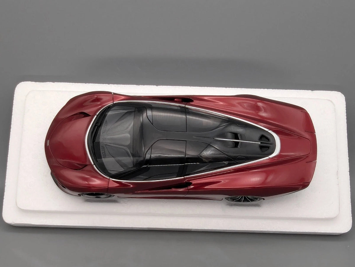Modellautos 1:18 AUTOart 76087 McLaren Speedtail Volcano Red mit OVP