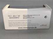 Modellautos 1:43 Minichamps Audi A6 Avant Grün Metallic mit Dealer OVP