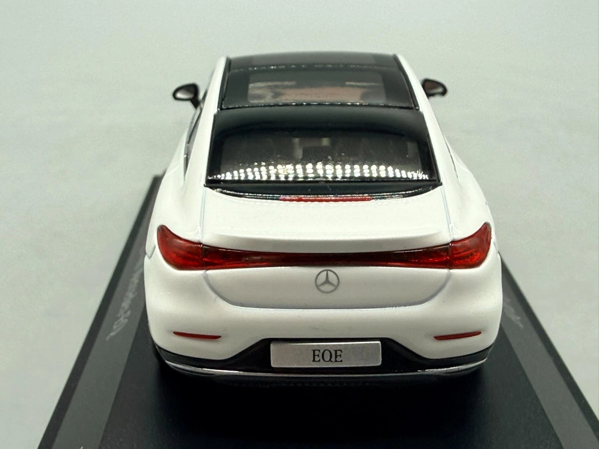 Modellautos 1:43 Herpa Mercedes-Benz EQE mit OVP
