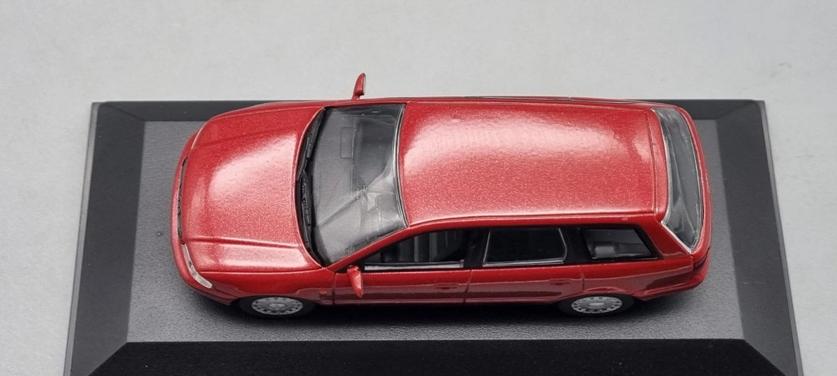 Modellautos 1:43 Minichamps Audi A4 Avant 1995 rot metallic OVP