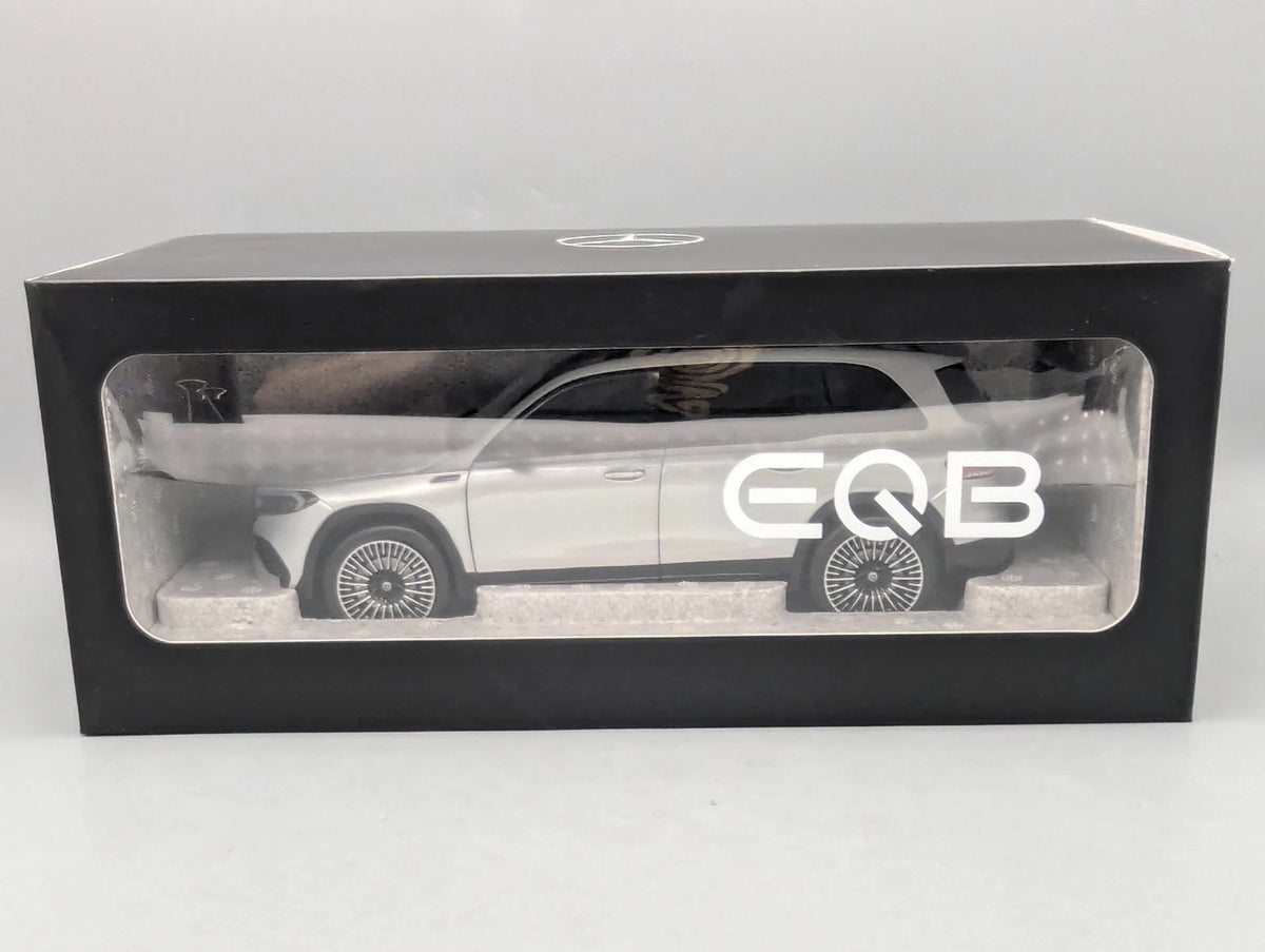 Modellautos 1:18 NZG Mercedes Benz EQB Iridiumsilber mit Dealer OVP