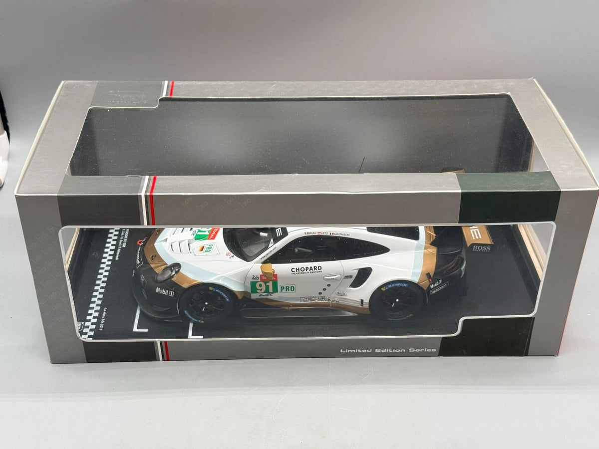 Modellautos 1:18 Ixo Porsche 911 RSR Le Mans 24h 2019 #91 mit OVP