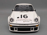 Modellautos 1:12 Minichamps Porsche 934 RSR Turbo WINNER 76 #16. Follmer Vitrine