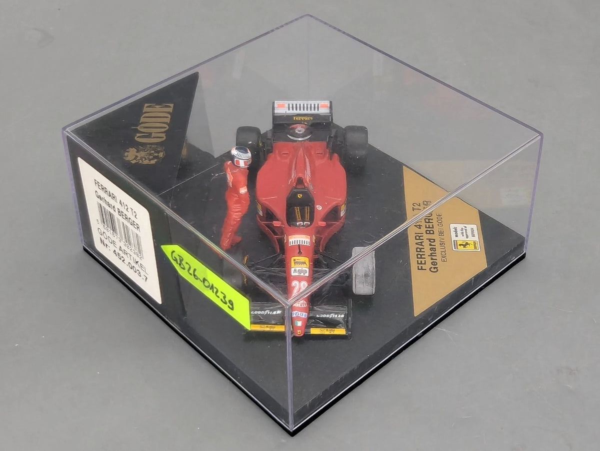 Modellautos 1:43 Onyx Göde Ferrari 412 T2 #28 Gerhard Berger mit Vitrine