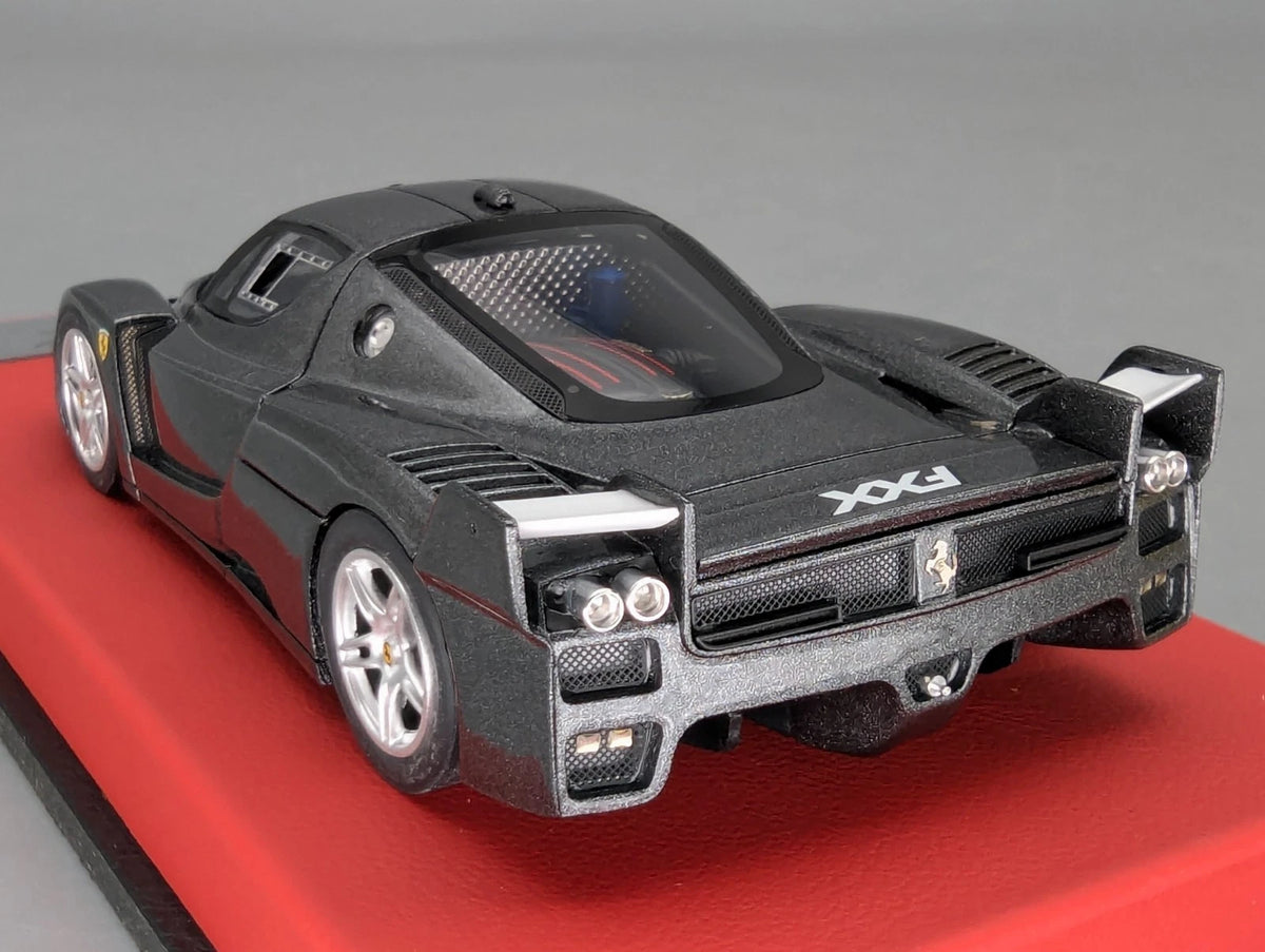 Modellautos 1:43 BBR Ferrari FXX  2006 Grau Met. Ltd 15/15 mit Vitrine und OVP