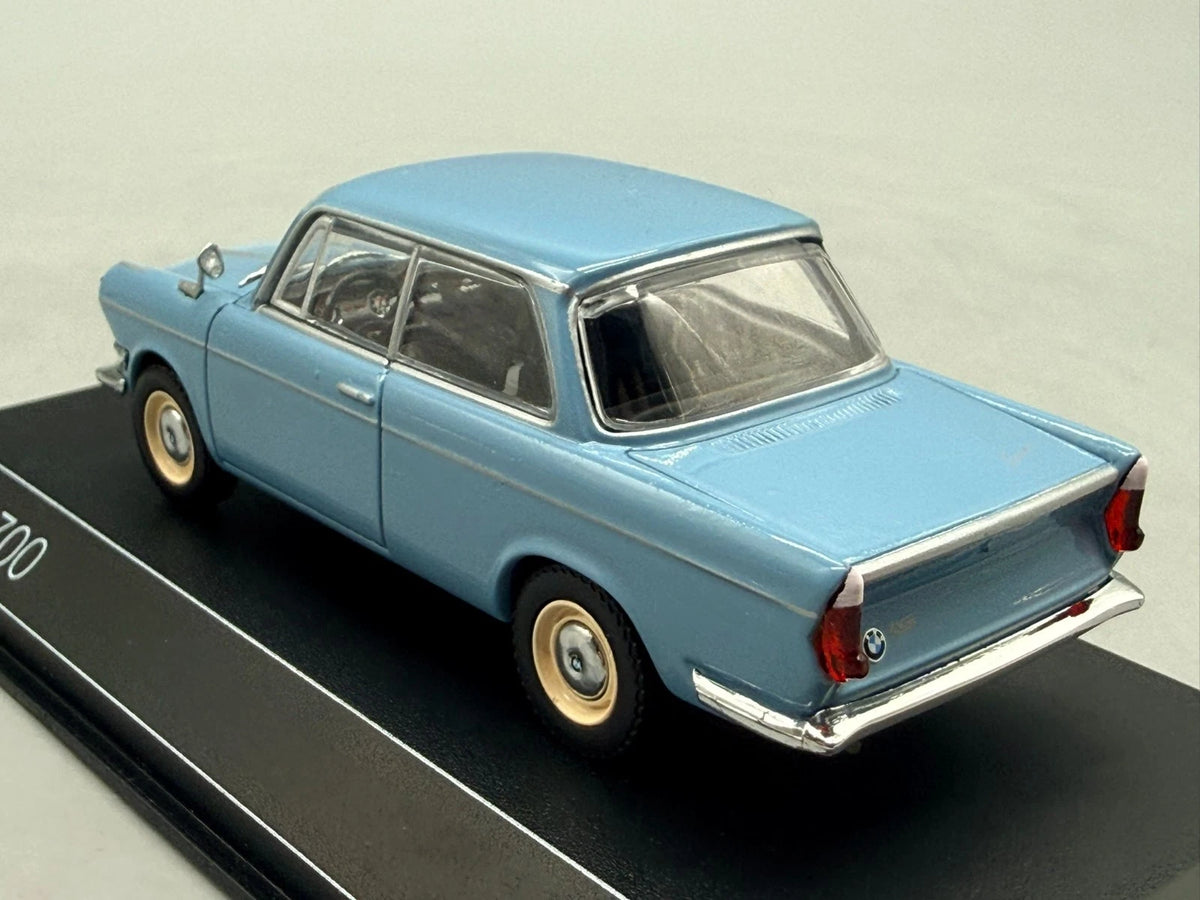 Modellautos 1:43 Minichamps BMW 700 mit OVP