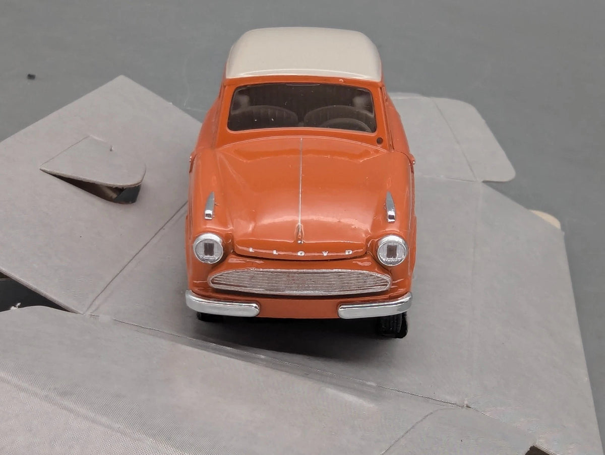 Modellautos 1:43 Schuco Lloyd 600 Orange Weiß mit OVP