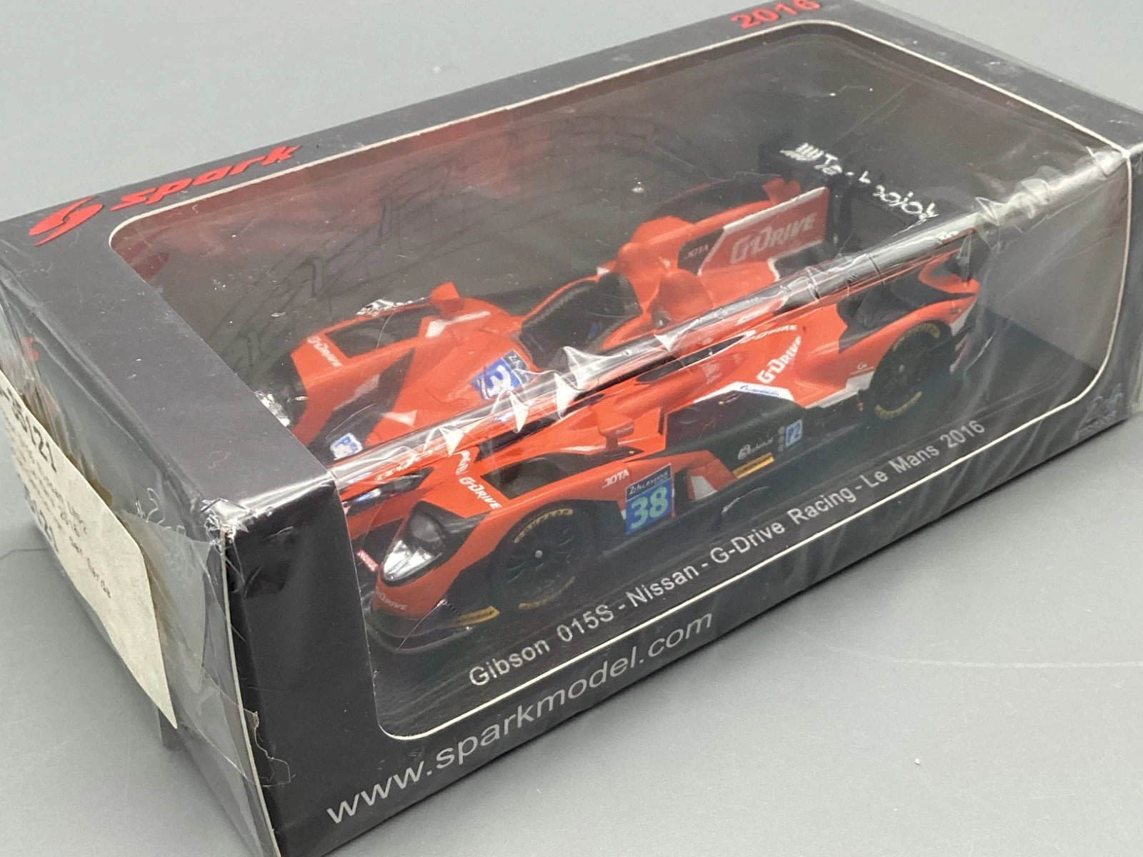 Modellautos 1:43 Spark Gibson 015S Nissan G-Drive LM 2016 #38 OVP ungeöffnet
