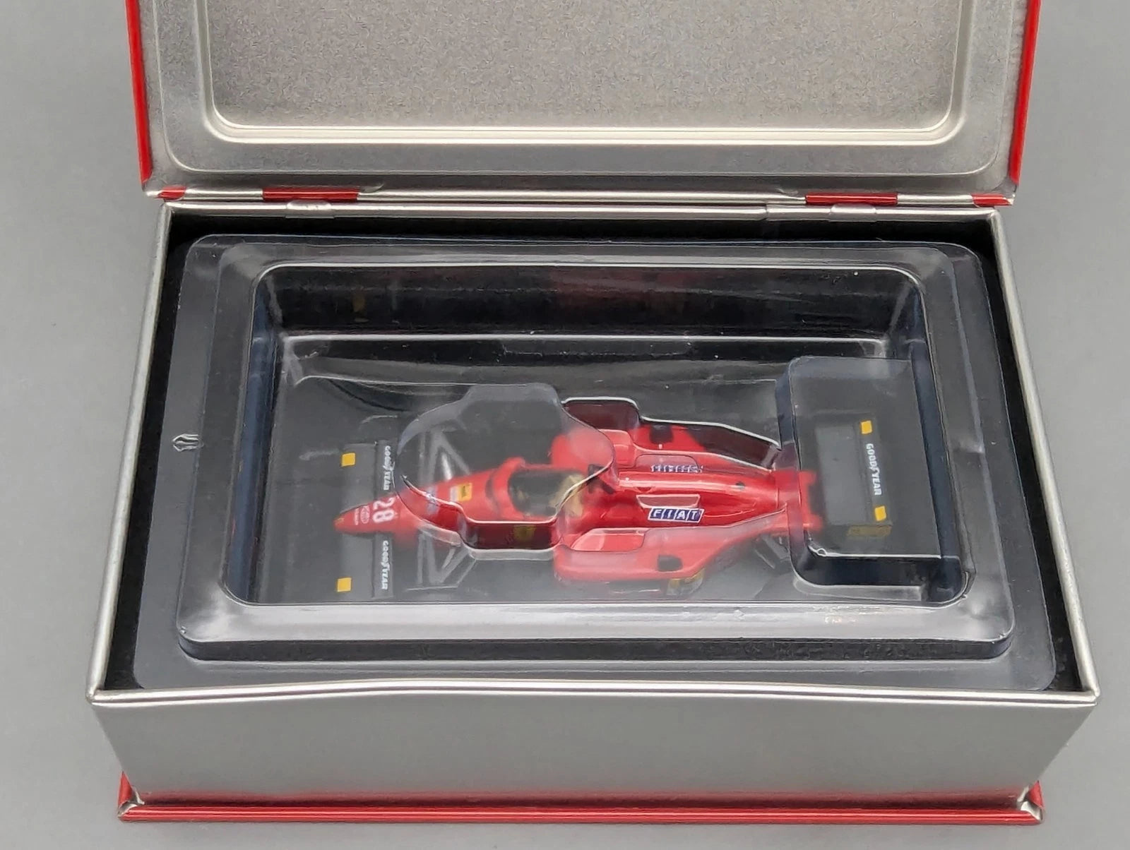 Modellautos 1:43 Ixo Ferrari F1 SF12/87 1987 #28 G Berger Blech-Sammler OVP