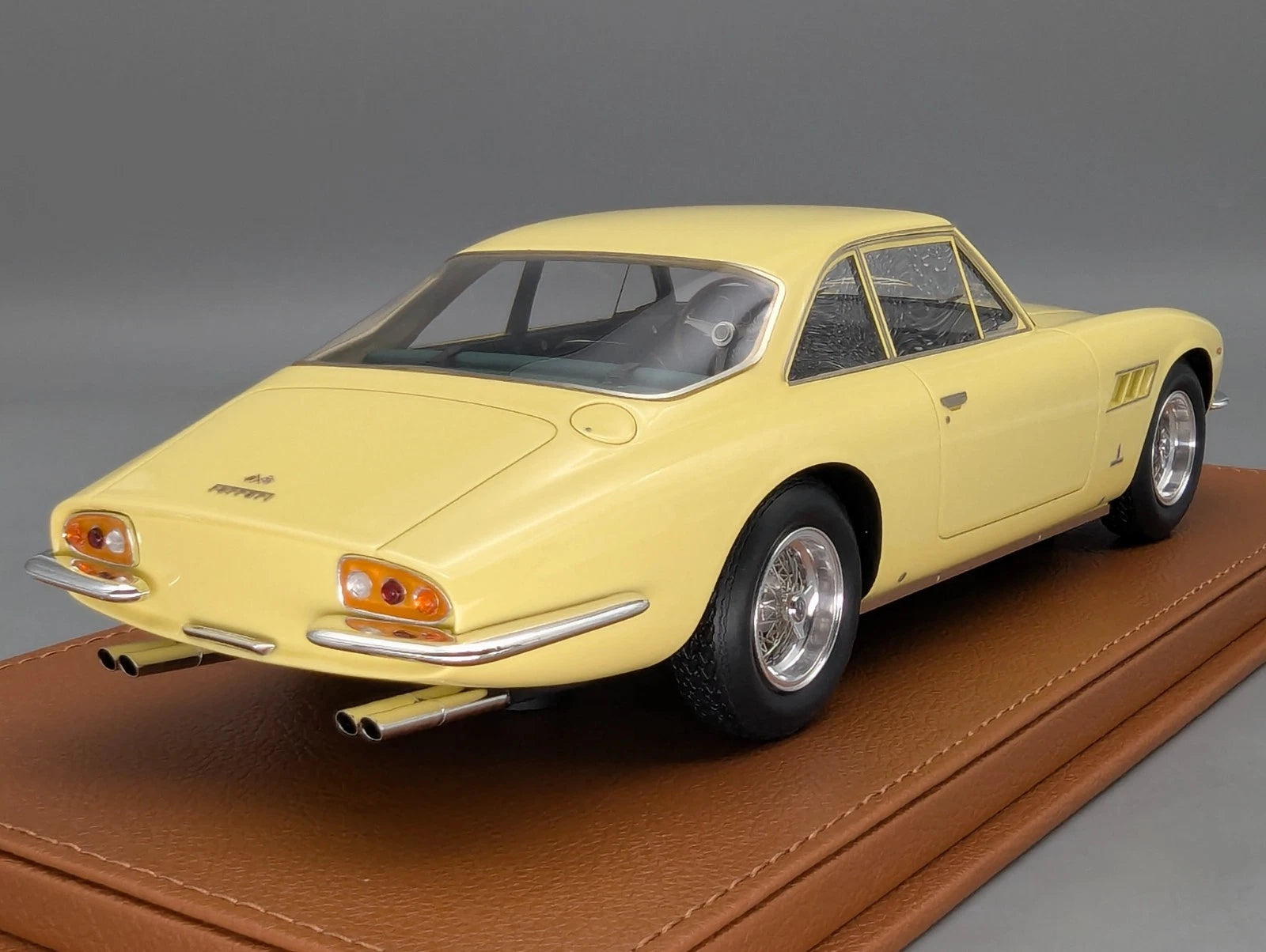 Modellautos 1:18 BBR Ferrari 500 Superfast Serie 2 im Lederkoffer Ltd 01/02 OVP
