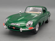 Modellautos 1:18 Bburago Jaguar E 1961 Metallic Grün mit Vitrine