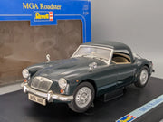Modellautos 1:18 Revell MGA Roadster British Racing Green / Dunkel Grün mit OVP