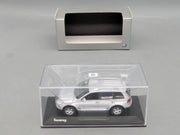 Modellautos 1:43 Minichamps Volkswagen VW Touareg Silber Metallic mit Dealer OVP