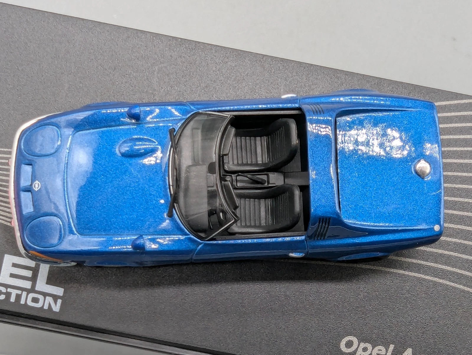 Modellautos 1:43 Ixo für Eaglemoss Opel Collection Opel Aero GT 1969 mit Vitrine
