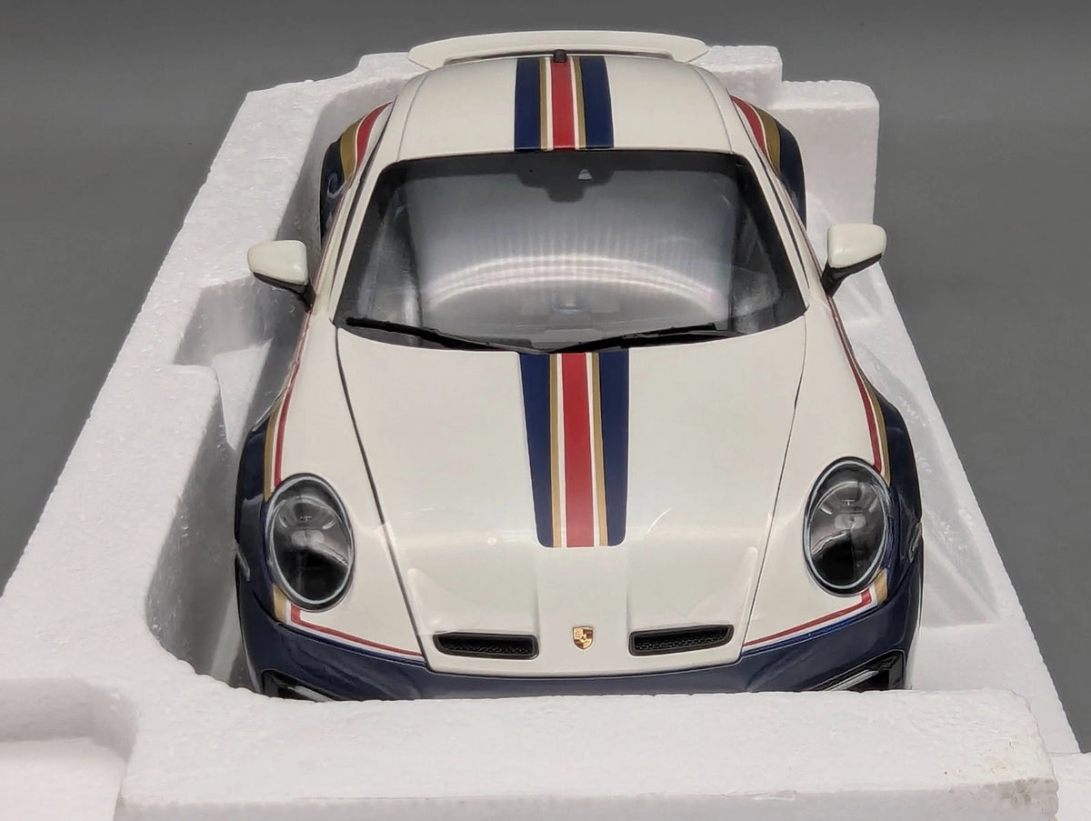 Modellautos 1:18 Norev Porsche 911 Dakar 2023 Roughroads #953 mit OVP