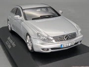 Modellautos 1:43 Minichamps Mercedes Benz CLS-Klasse mit Dealer OVP