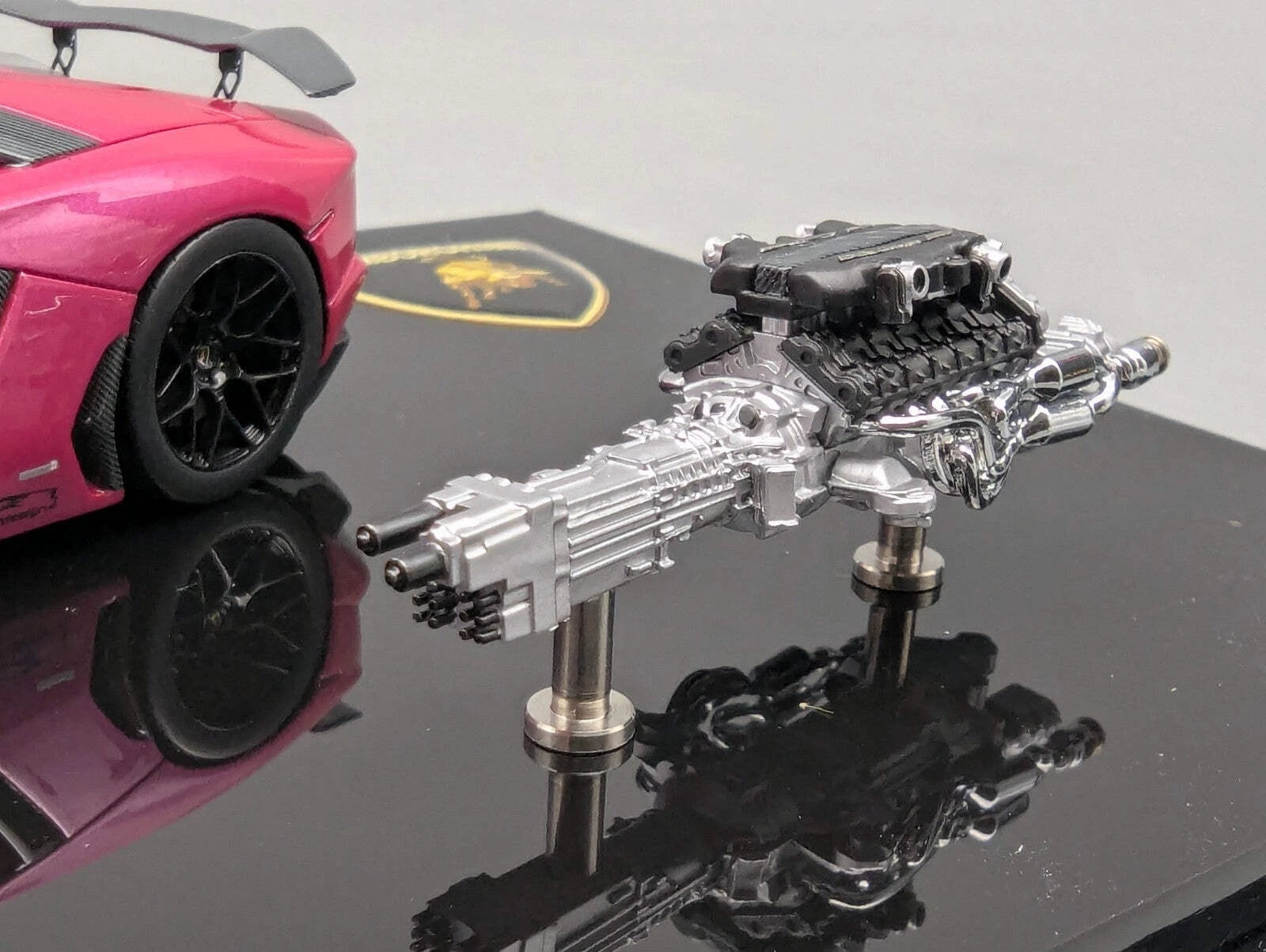 Eidolon Make Up 1:43 Lamborghini Aventador LP760-2 Engine Set Oakley 20 Pcs. OVP