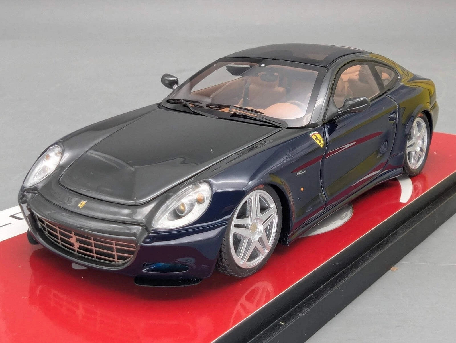 Modellautos 1:43 BBR Ferrari 612 Scaglietti Sessanta 2007 Blau und Grau mit OVP