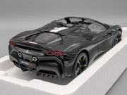 Modellautos 1:18 Bburago Ferrari SF90 Spider Assetto Fiorano Schwarz mit OVP