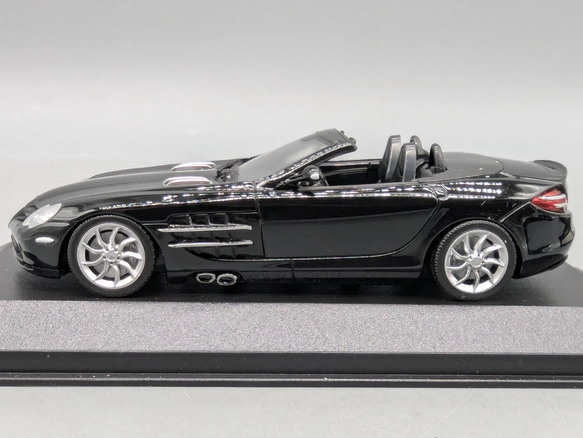 Modellautos 1:43 Minichamps Mercedes Benz SLR McLaren Roadster 2007 mit OVP