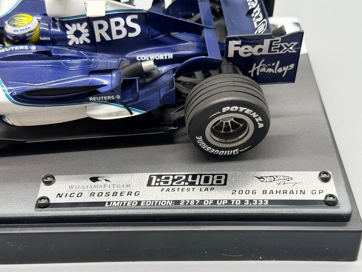 Modellautos 1:18 Hot Wheels Racing Nico Rosberg 2006 Sakhir Circuit Bahrain +OVP