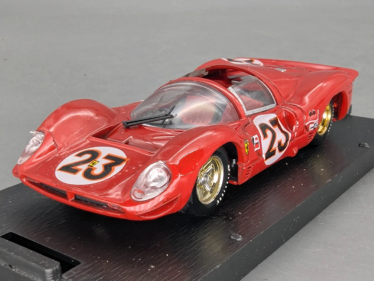 Modellautos 1:43 Brumm Ferrari 330 P4 Spyder WINNER Daytona 1967 #23 mit OVP