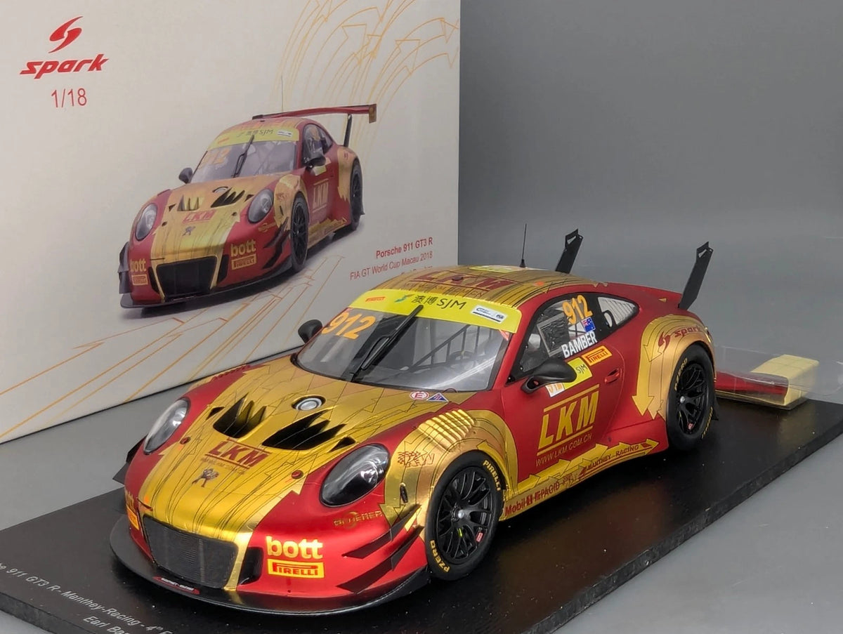 Modellautos 1:18 Spark Porsche 911 GT3 R - FIA GT Macau 2018 #912 Bamber mit OVP