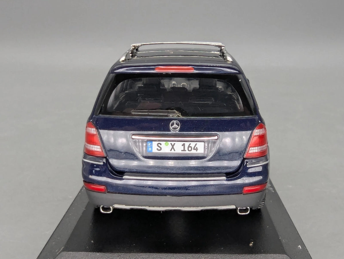 Modellautos 1:43 Minichamps Mercedes Benz GL-Klasse Tansanit-Blau Dealer OVP