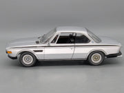 Modellautos 1:18 Minichamps BMW 3.0 CSL 1972 mit OVP