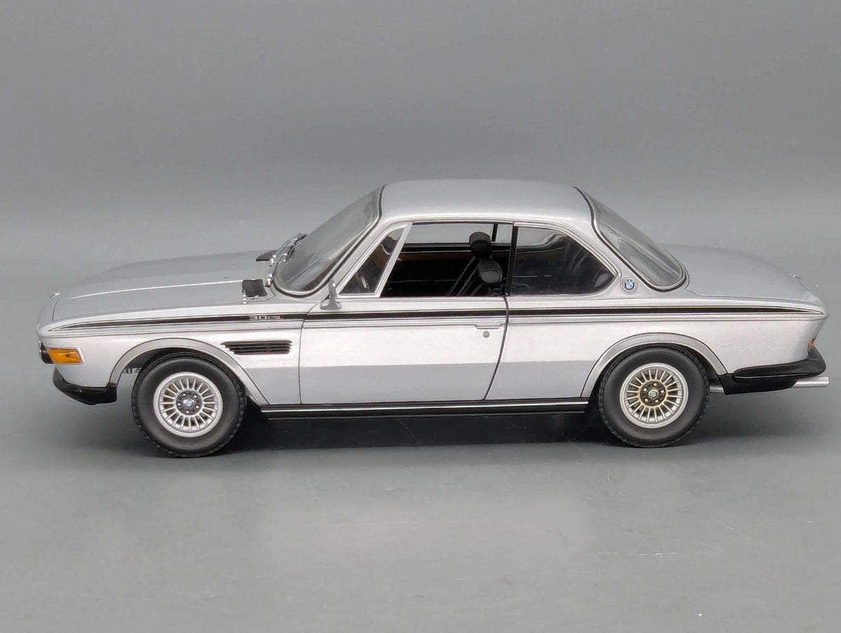 Modellautos 1:18 Minichamps BMW 3.0 CSL 1972 mit OVP