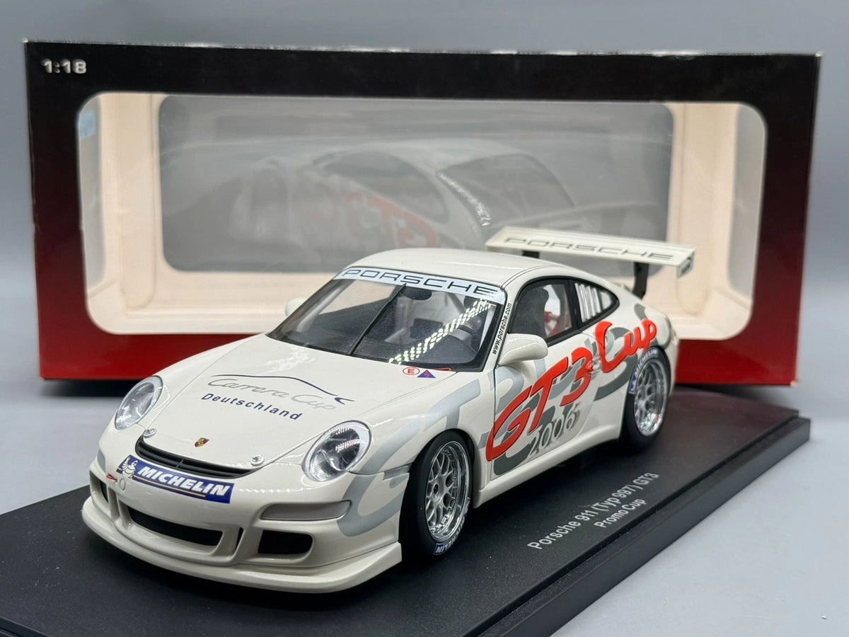 Modellautos 1:18 Autoart Porsche 911 (Type 997) GT3 Promo Cup mit OVP