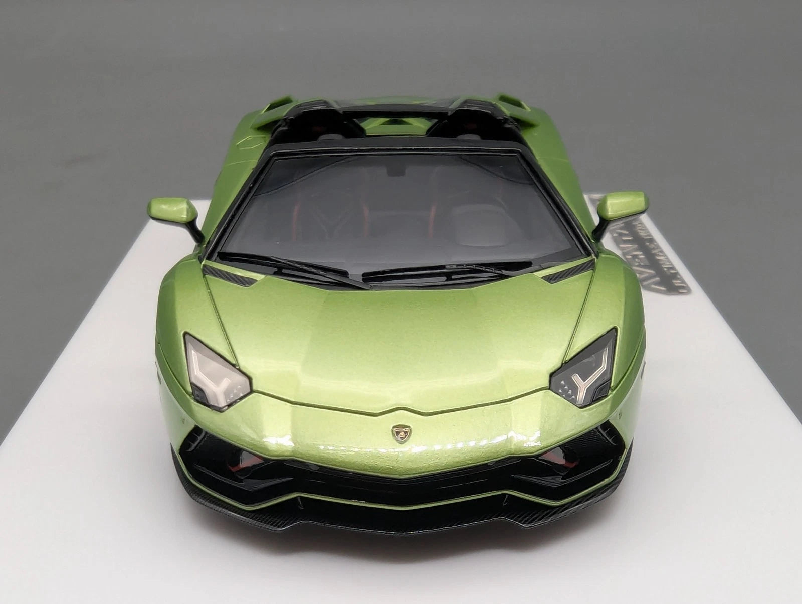 Eidolon Make Up 1:43 Lamborghini Aventador LP780-4 Ultimae Roadster 12/60 OVP