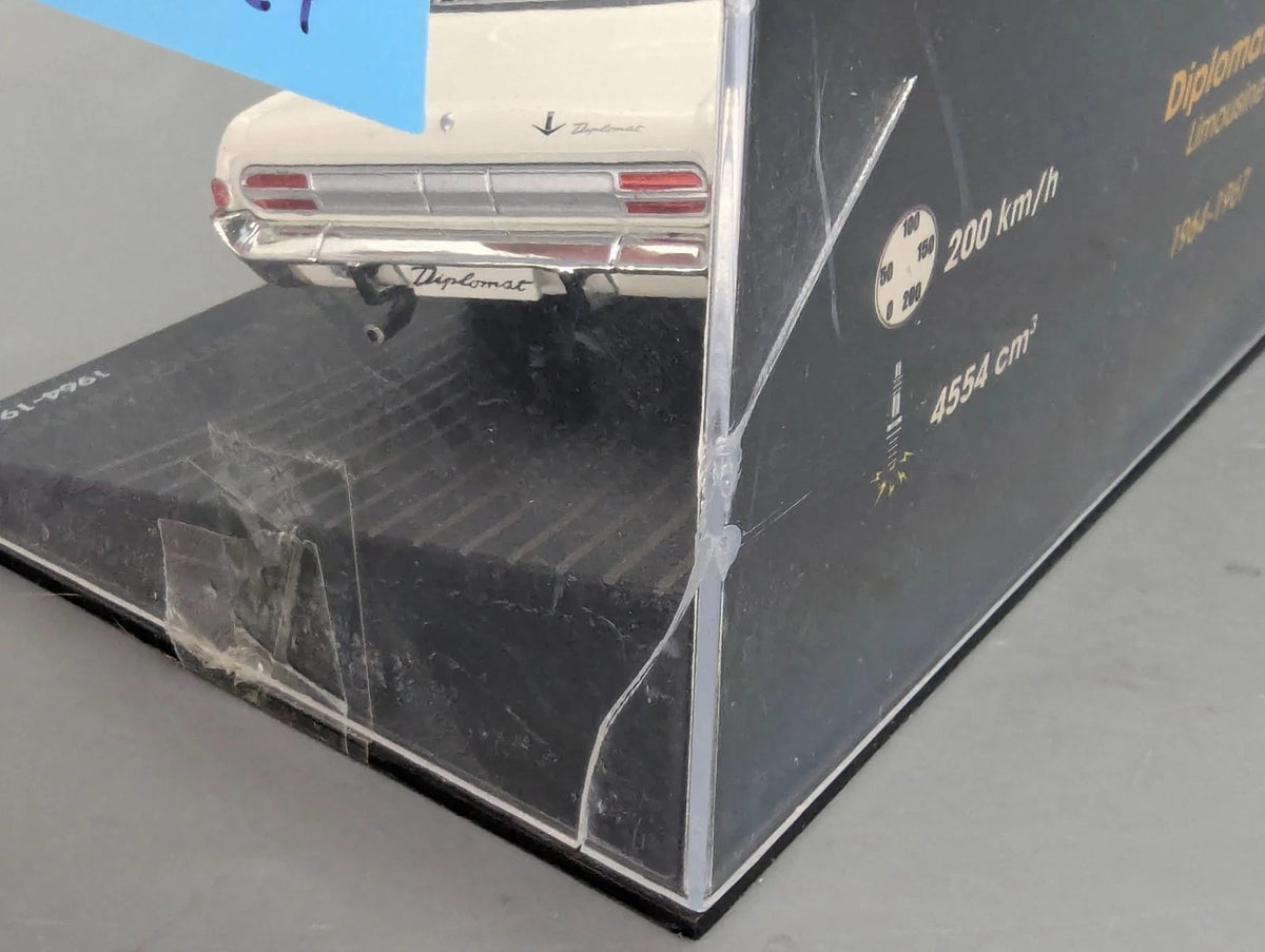 Modellautos 1:43 Ixo für Eaglemoss Opel Collection Diplomat V8 Limousine Vitrine