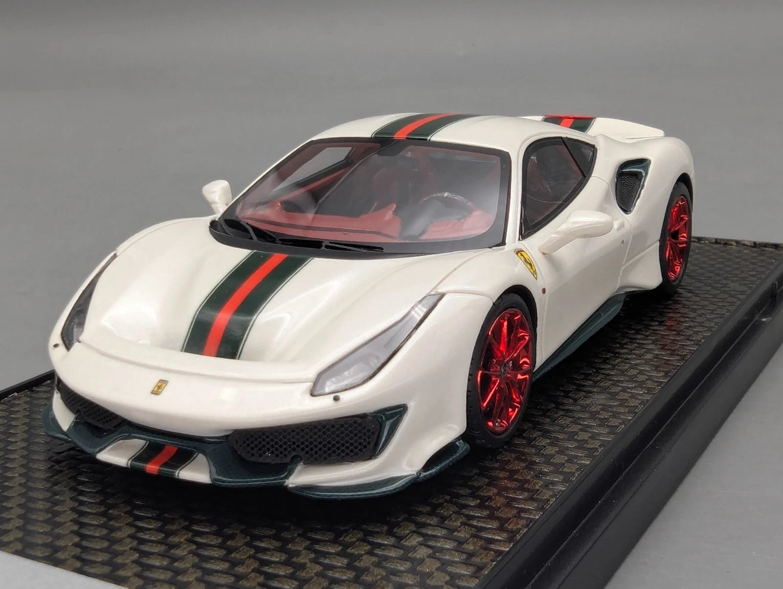 Modellautos 1:43 BBR Ferrari 488 Pista Met Italian White Ltd 73/78 mit OVP