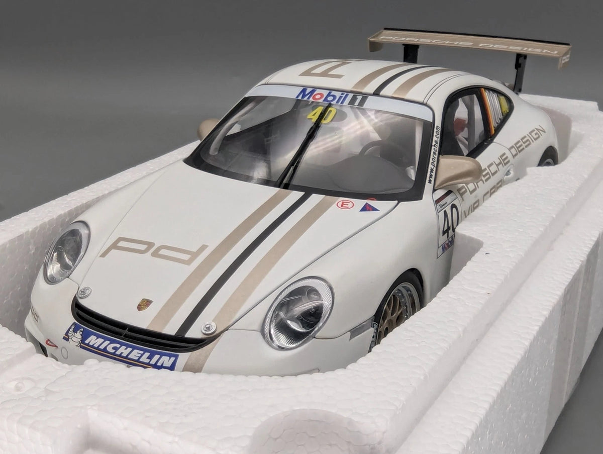 Modellautos 1:18 AUTOart Porsche 911 GT3 Cup #40 VIP Car mit WAP Dealer OVP