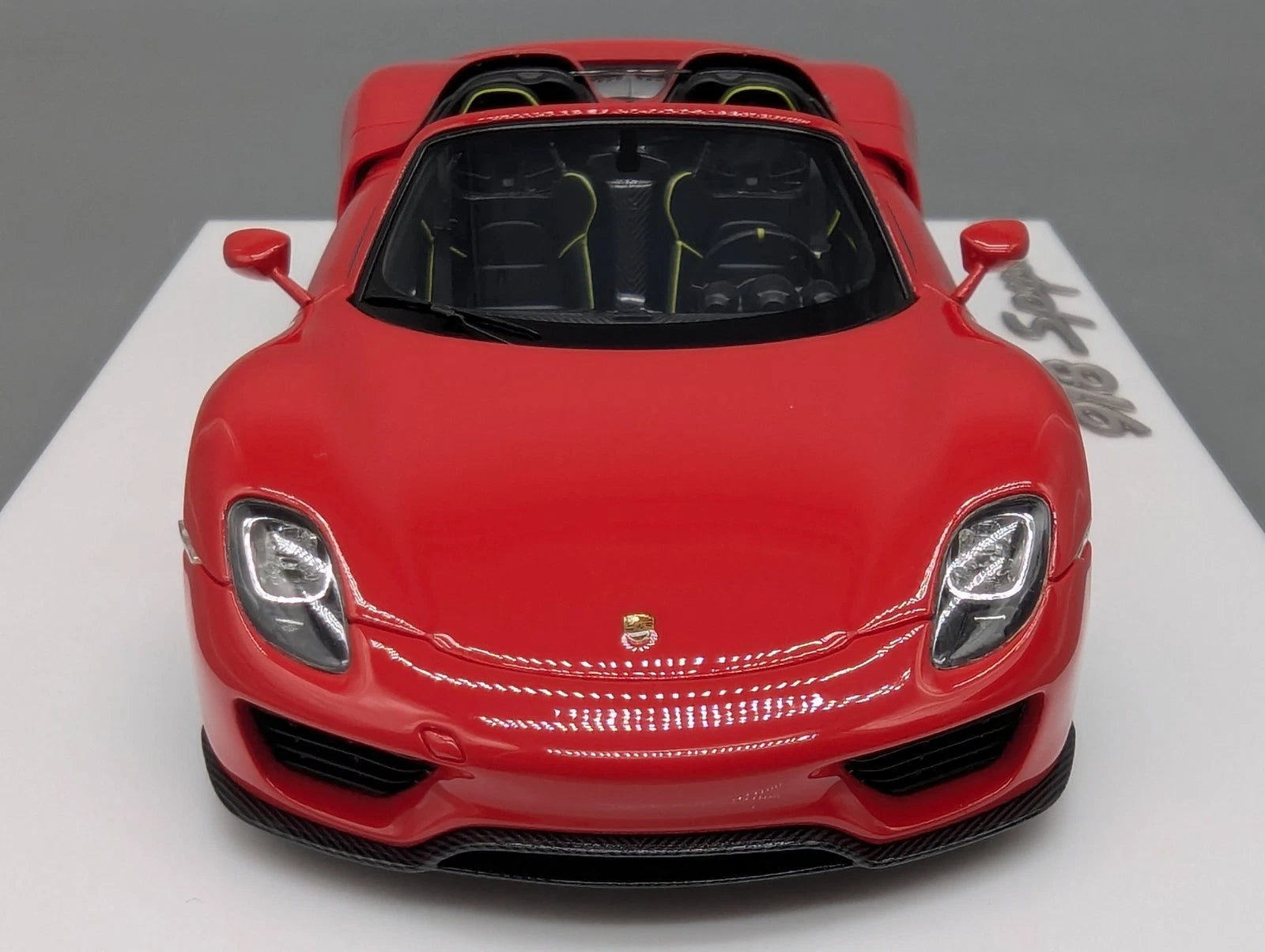 Eidolon Make Up 1:43 Porsche 918 Spyder 2011 Guards Red Rot mit OVP