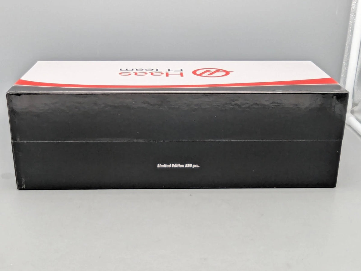 Modellautos 1:18 Minichamps Haas F1 Team VF-22 Bahrain 2022 Mick Schumacher OVP