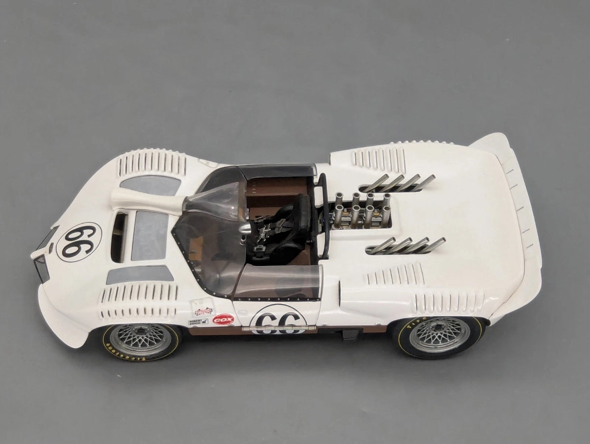 Modellautos 1:18 AUTOart Millenium 86496 Chaparral 2 Sport Race 1965 #66 mit OVP