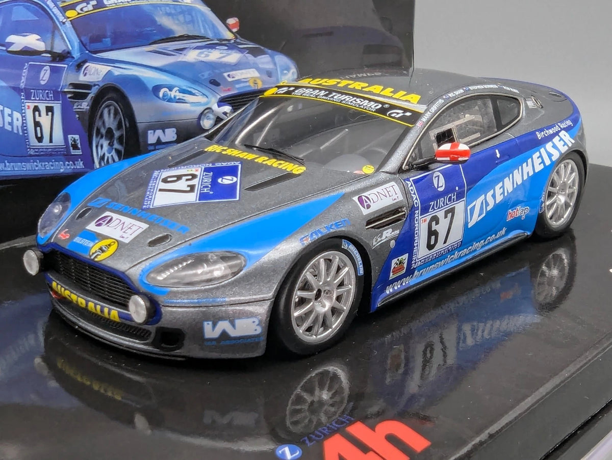 Modellautos 1:43 Minichamps Aston Martin V8 N24 24h Nürburgring 2010 #67 mit OVP