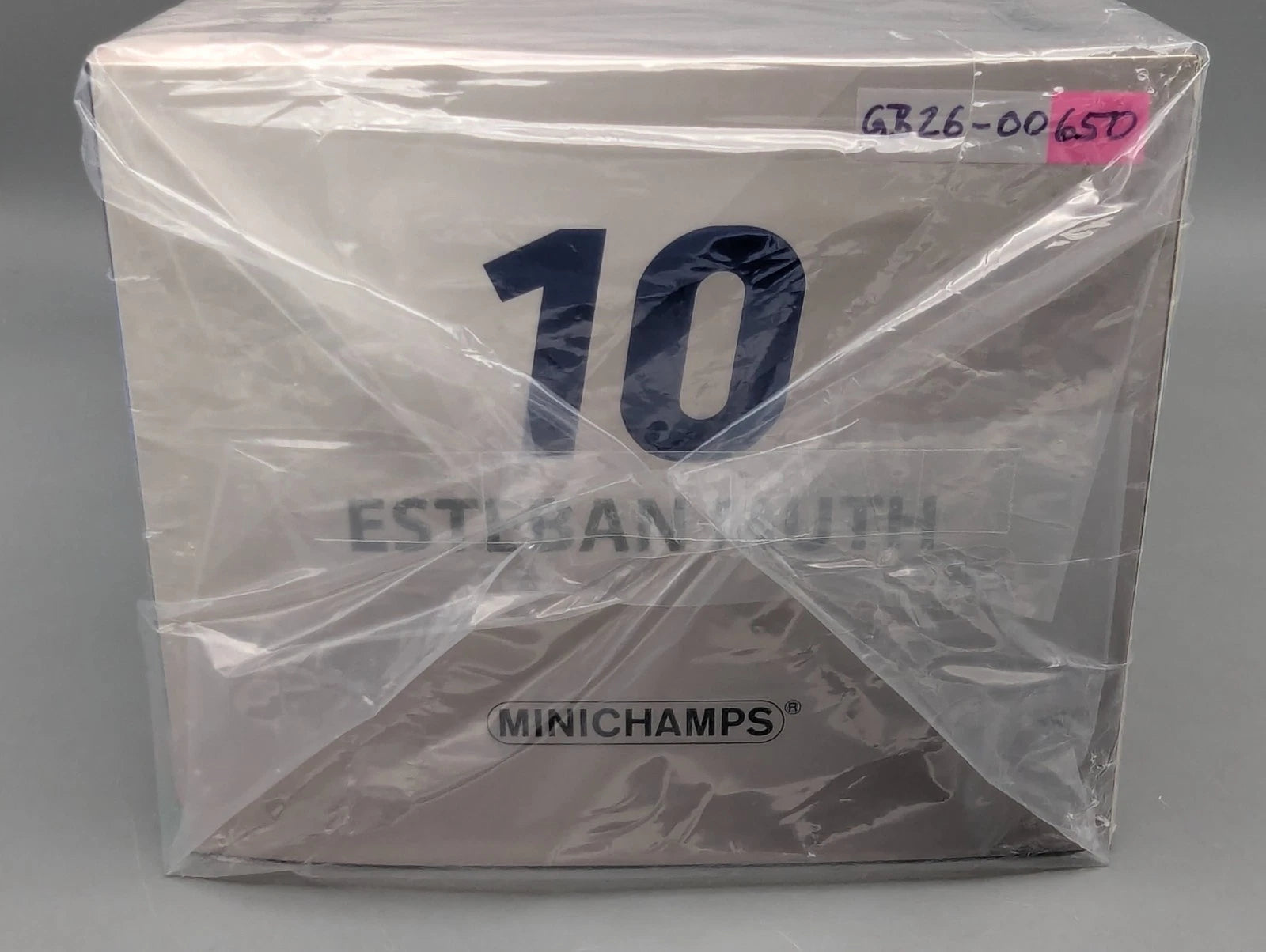 Modellautos 1:18 Minichamps BMW M4 GT3 DTM 2022 Walkenhorst #10 E. Muth mit OVP