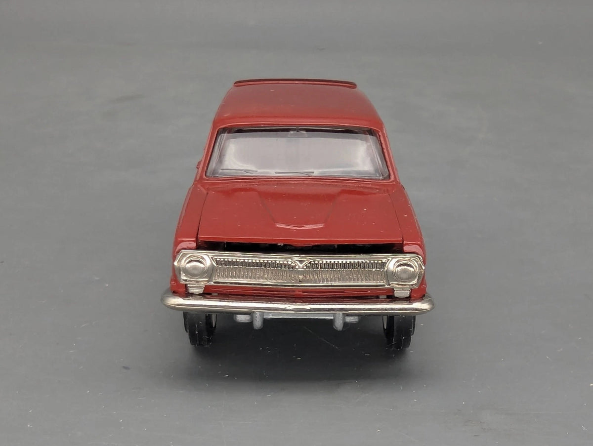 Modellautos 1:43 Agat / Tantal / Saratov GAZ-24-02 Wolga Kombi-Version mit OVP