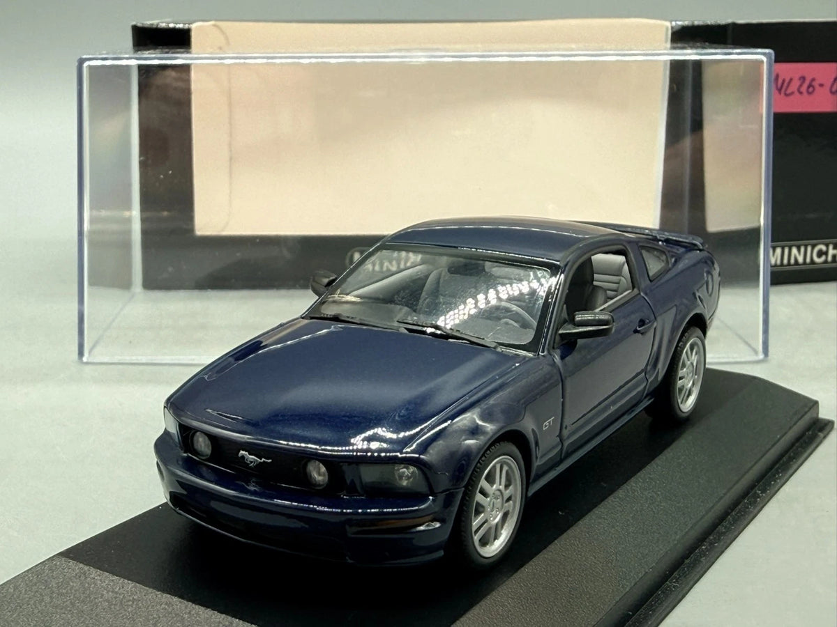 Modellautos 1:43 Minichamps Ford Mustang mit OVP
