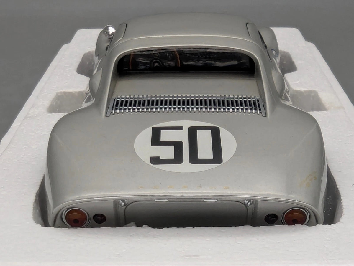 Modellautos 1:18 Minichamps Porsche 904 GTS Racing 1964 #50 OVP