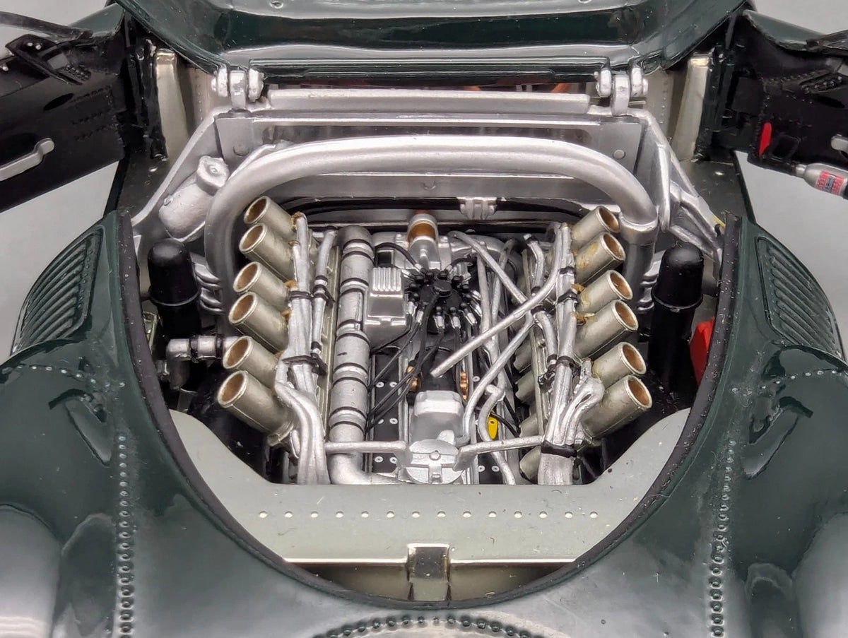 Modellautos 1:18 AUTOart 73541 Jaguar XJ13 Grün mit OVP