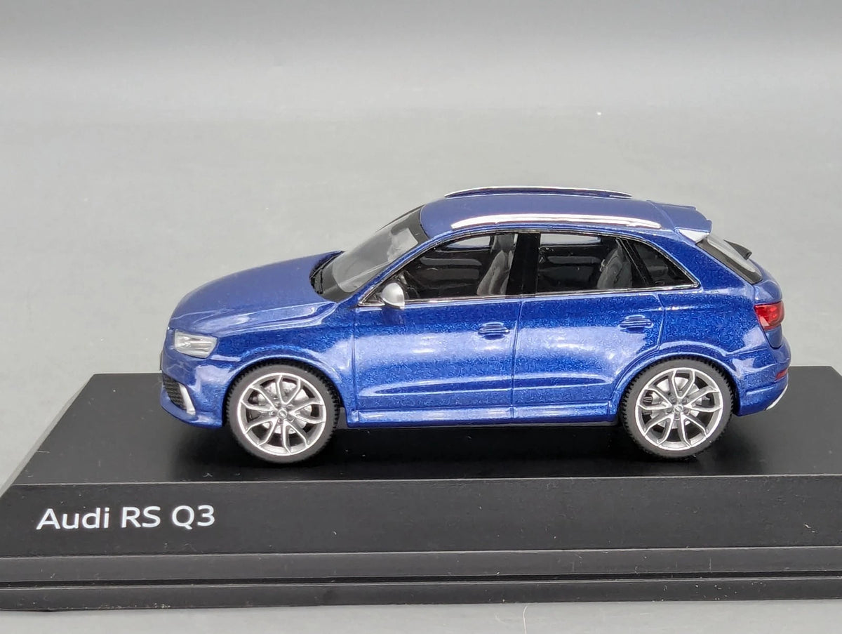 Modellautos 1:43 Schuco Audi RS Q3 Sepang Blau Metallic mit Dealer OVP