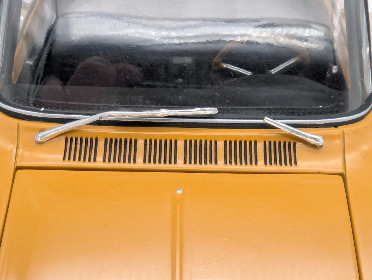 Modellautos 1:18 Minichamps Alfa Romeo Giulia 1300 Super 1970 Ocker Ochre OVP