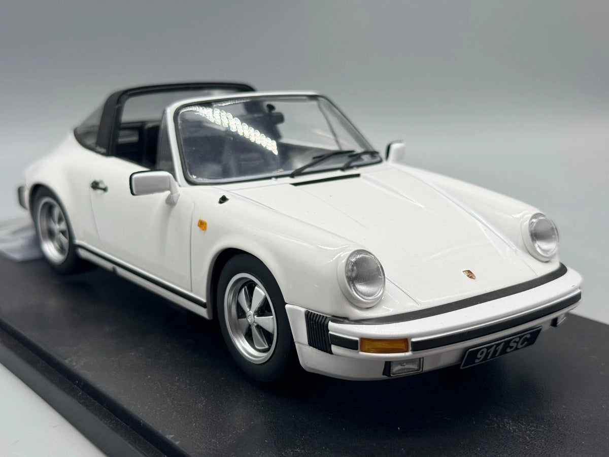Modellautos 1:18 KK-Scale Porsche 911 SC Targa 1983 mit OVP