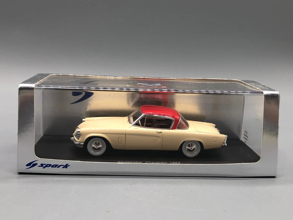 Modellautos 1:43 Spark Studebaker Champion 1953 mit OVP