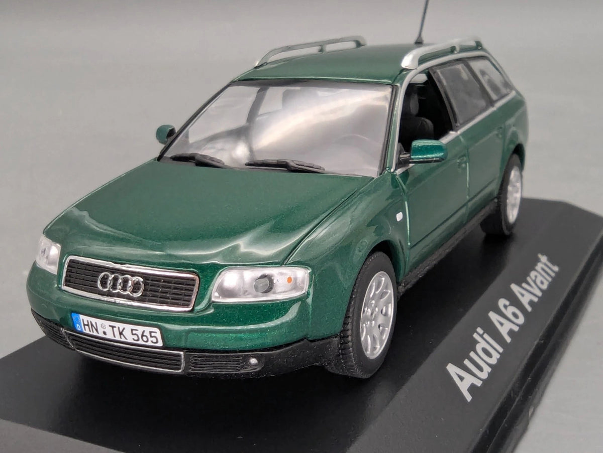Modellautos 1:43 Minichamps Audi A6 Avant Grün Metallic mit Dealer OVP